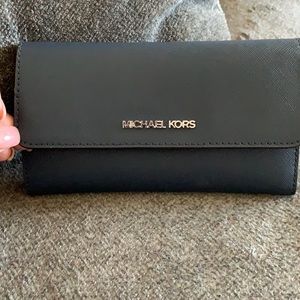 Micheal Kors Wallet